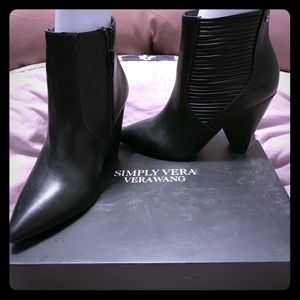 Simply Vera booties in black. Size 6.5. Orig $80